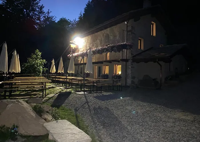 Rifugio Nel Bosco Di Alice Han/Misafirhane Sordevolo